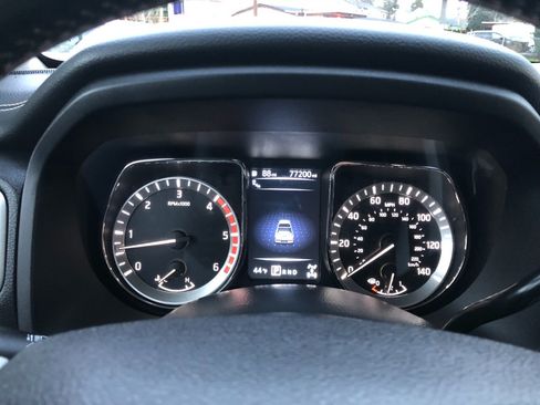 Used 2017 Nissan Titan PRO-4X AWD/4WD image 12
