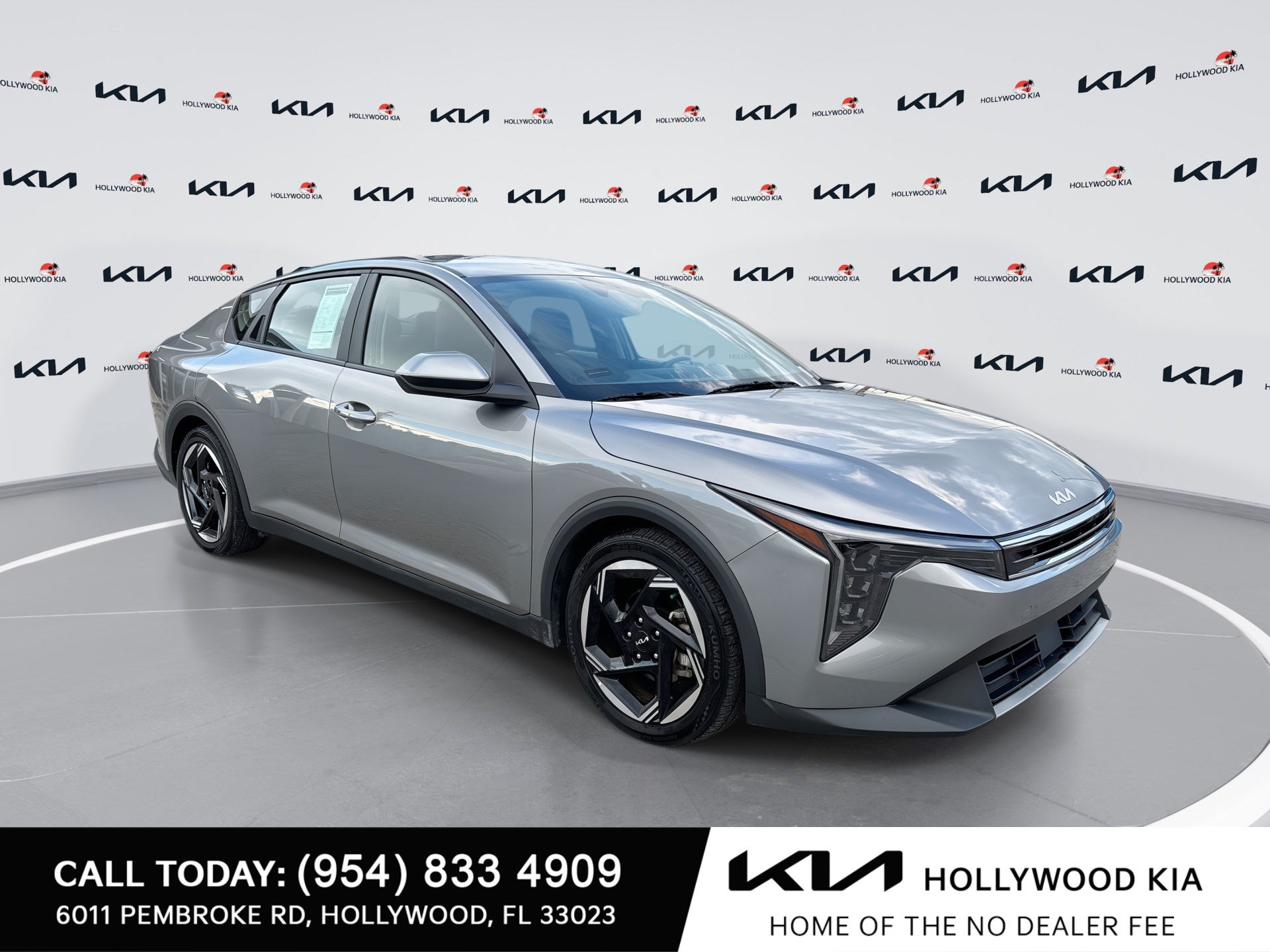 Certified 2025 Kia K4 GT-Line Turbo FWD image 1