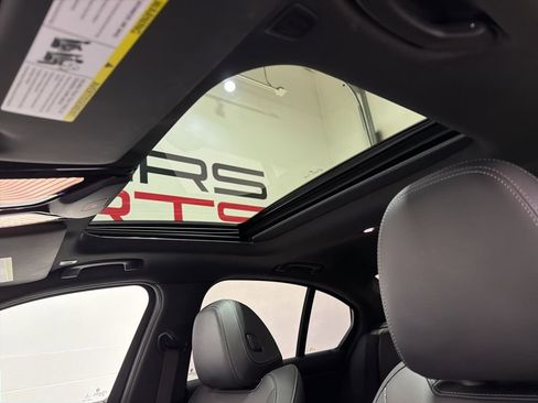 Used 2022 BMW 330i xDrive Sedan w/ Convenience Package AWD/4WD image 12