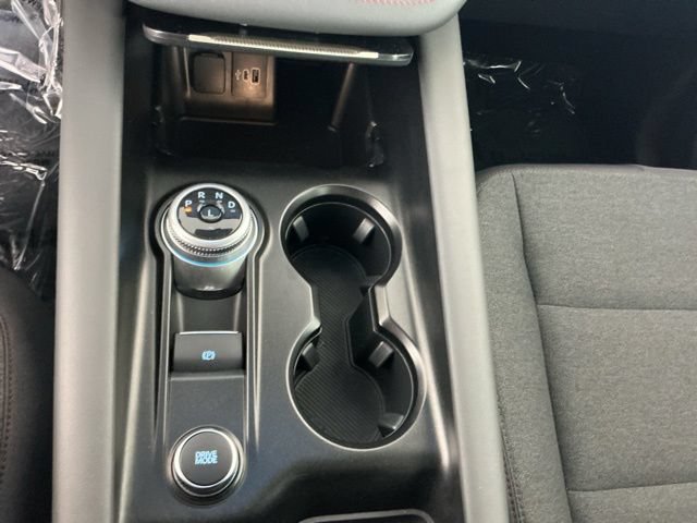 Used 2025 Ford Explorer Active AWD/4WD image 19