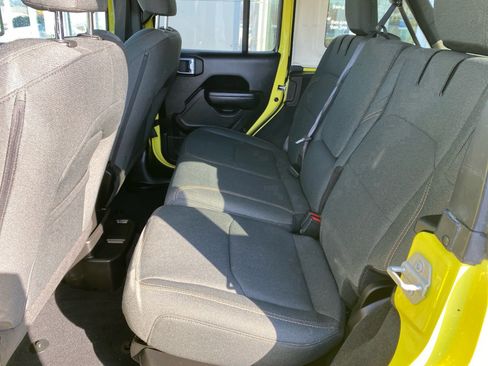 Used 2024 Jeep Wrangler Willys image 22