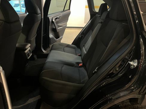 Used 2025 Toyota RAV4 LE image 25