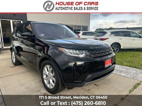 Used 2017 Land Rover Discovery SE image 2