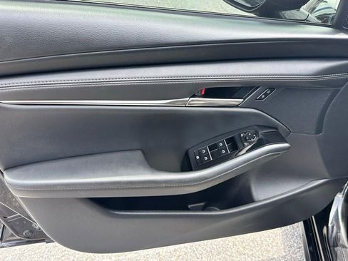 Used 2025 MAZDA MAZDA3 s FWD image 19