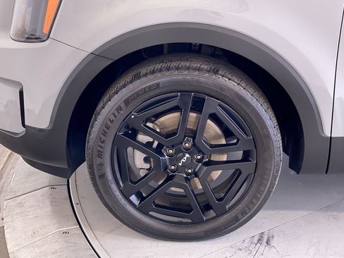Certified 2024 Kia Telluride SX X-Line AWD/4WD image 12
