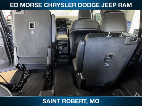 New 2025 Jeep Grand Cherokee L Altitude AWD/4WD image 39