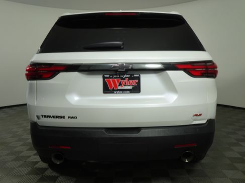 Used 2023 Chevrolet Traverse RS image 45