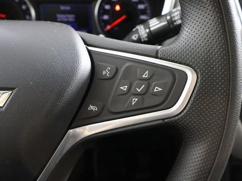 Used 2022 Chevrolet Equinox LT FWD image 22