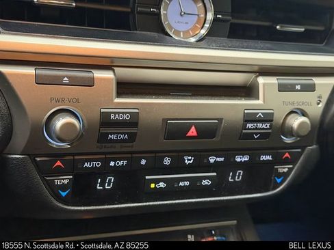 Used 2014 Lexus ES 300h w/ Premium Package w/Bamboo Trim image 28