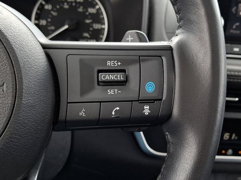 Certified 2024 Nissan Rogue SV w/ SV Premium Package AWD/4WD image 26