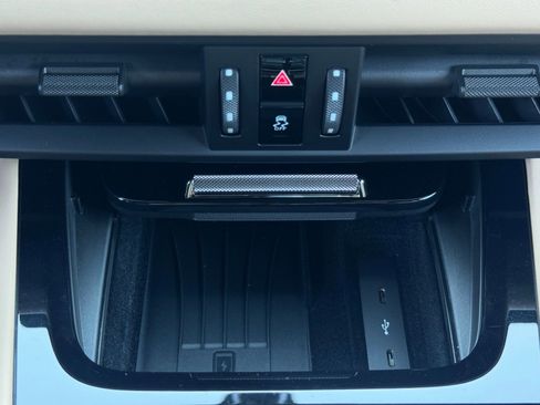 Used 2024 Porsche Cayenne Turbo image 36