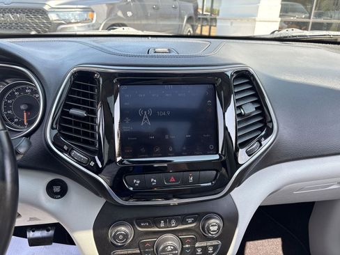 Used 2021 Jeep Cherokee Limited w/ Elite Package FWD image 20