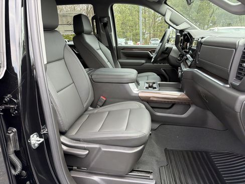 New 2026 Chevrolet Silverado 2500 LT image 13
