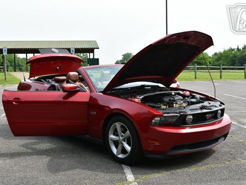 Used 2011 Ford Mustang GT Premium w/ Comfort Pkg RWD image 33