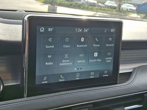 Used 2021 Lincoln Corsair AWD w/ Equipment Group 101A image 17