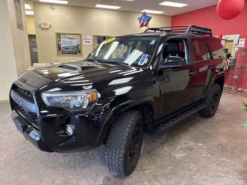 Used 2020 Toyota 4Runner TRD Pro AWD/4WD image 3
