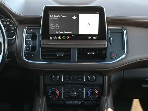 Used 2021 Chevrolet Tahoe High Country w/ Premium Package image 5