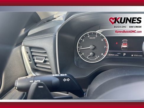 Used 2024 Nissan Rogue SV image 32