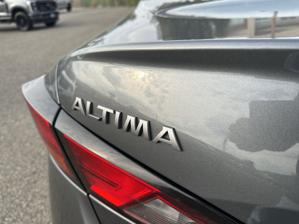 Used 2024 Nissan Altima 2.5 SV FWD image 10