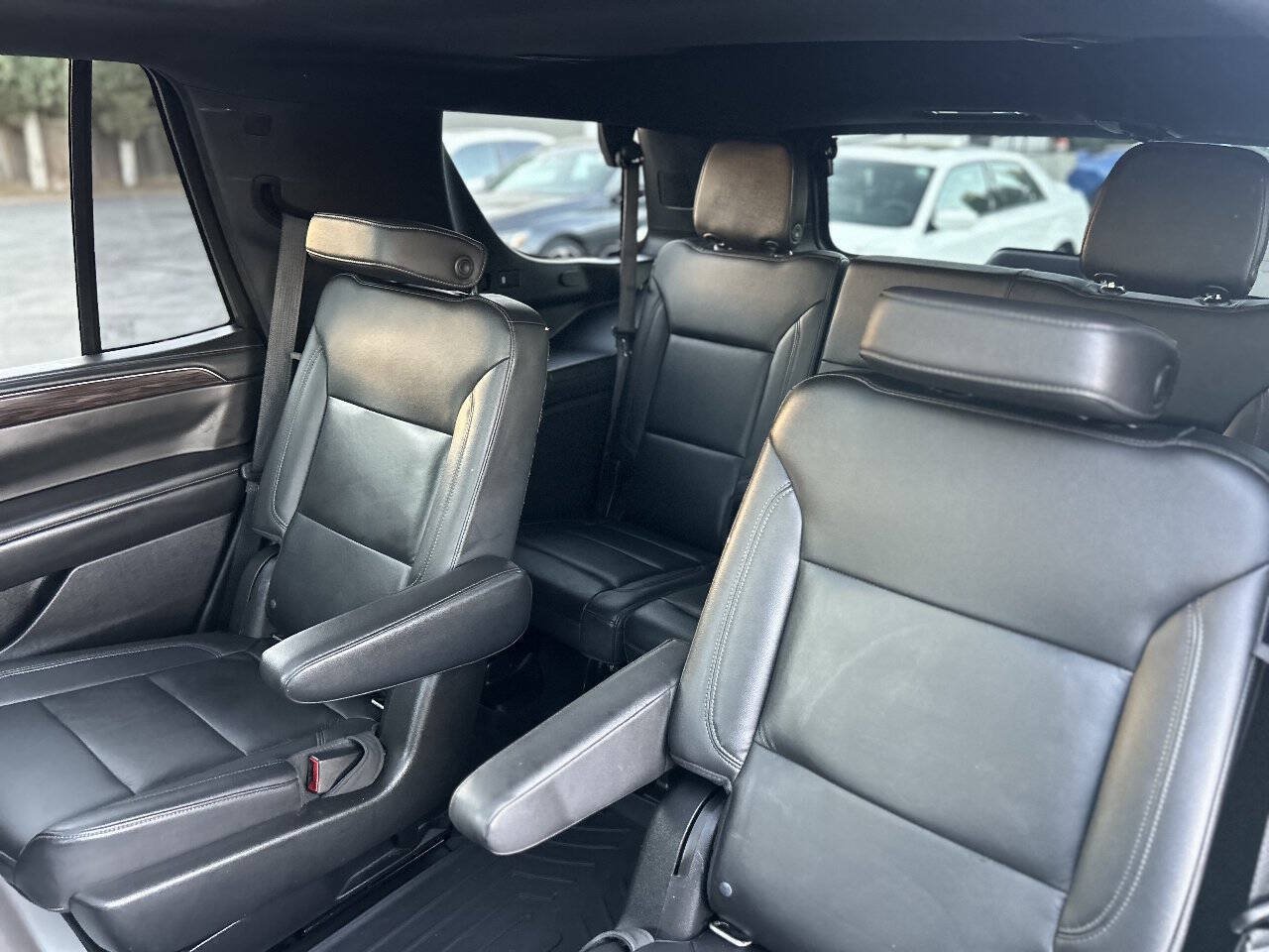Used 2021 Chevrolet Tahoe Z71 w/ Z71 Signature Package AWD/4WD image 20