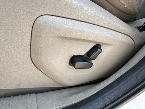Used 2006 Jeep Grand Cherokee Laredo AWD/4WD image 7