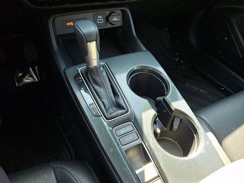 Used 2024 Honda Civic EX-L image 15