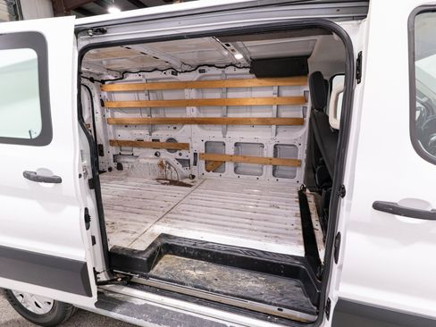 Used 2020 Ford Transit 250 Low Roof w/ Exterior Upgrade Package RWD image 12