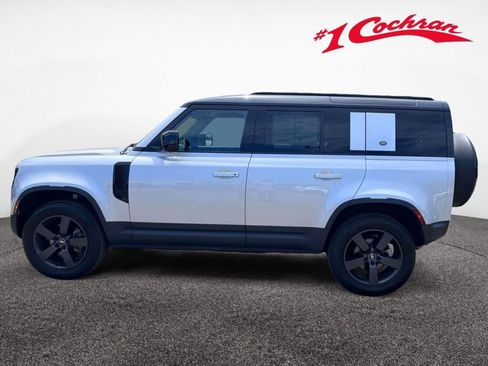 Used 2024 Land Rover Defender 110 S AWD/4WD image 10