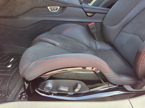 Used 2025 Chevrolet Corvette E-Ray AWD/4WD image 17