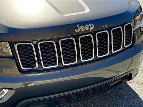 Certified 2021 Jeep Grand Cherokee Laredo X image 28