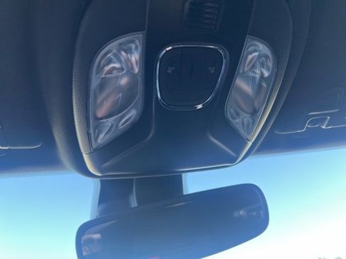 New 2026 Jeep Compass Latitude image 22