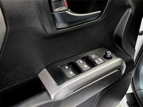 Certified 2023 Toyota Tacoma SR5 image 21