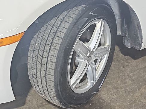 Used 2009 Ford Fusion SE FWD image 34