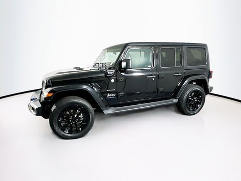Used 2023 Jeep Wrangler Sahara image 4
