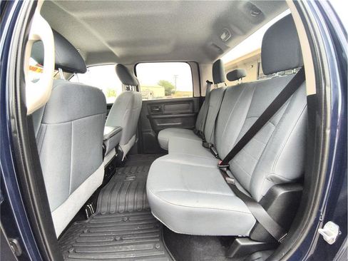 Used 2018 RAM 2500 Tradesman w/ Chrome Appearance Group AWD/4WD image 10