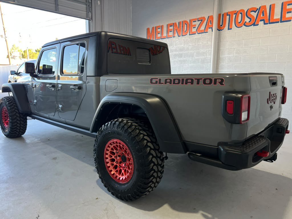 Used 2023 Jeep Gladiator Rubicon w/ Trailer Tow Package AWD/4WD image 2