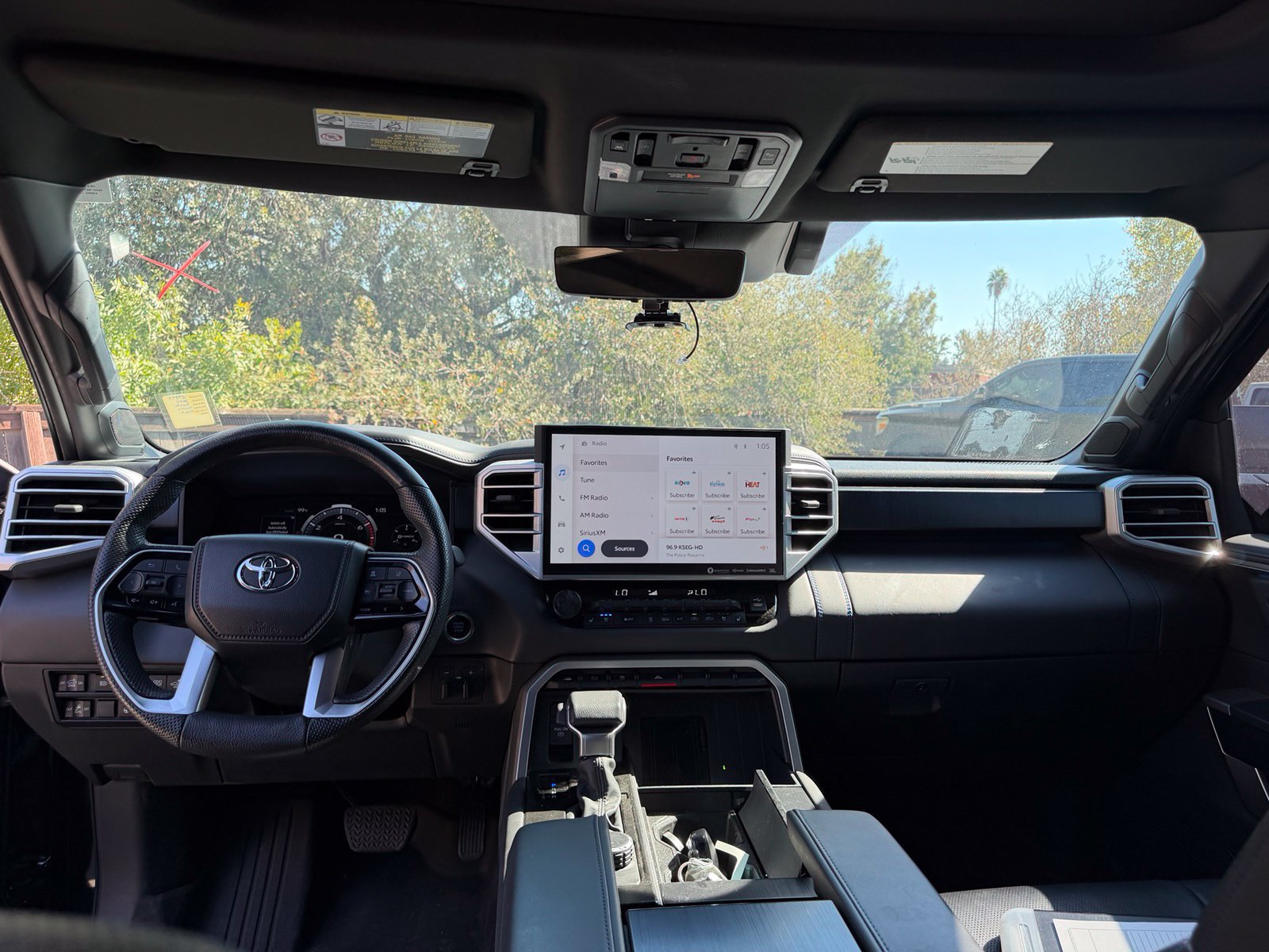 Used 2024 Toyota Tundra Platinum AWD/4WD image 11