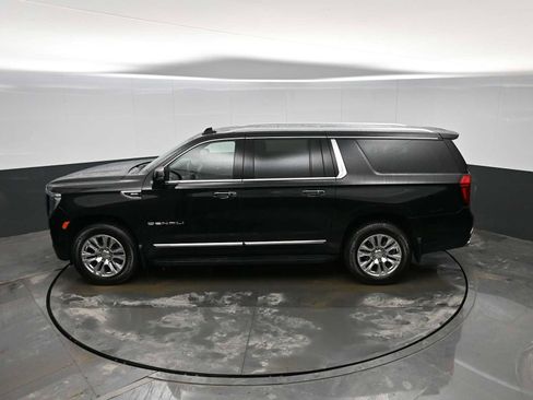 Used 2024 GMC Yukon XL Denali image 29
