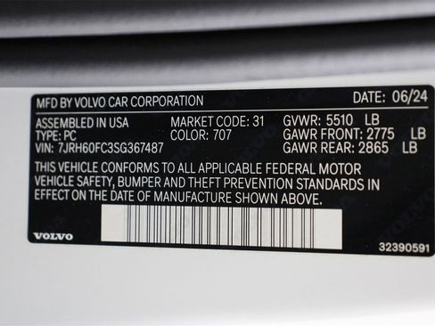 Certified 2025 Volvo S60 T8 Plus w/ Climate Package image 16