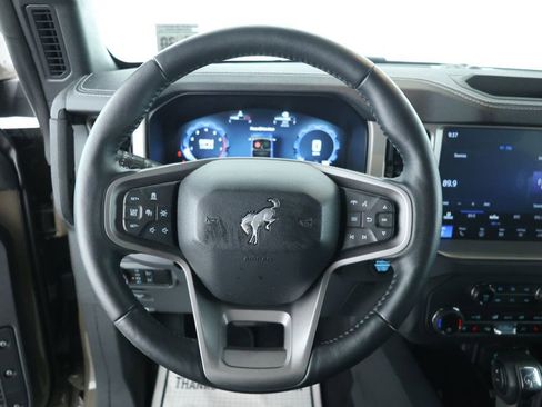 Used 2025 Ford Bronco Outer Banks image 11