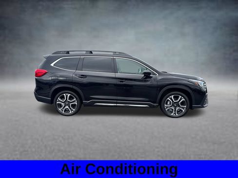 Used 2025 Subaru Ascent Limited w/ Popular Package #2 AWD/4WD image 5