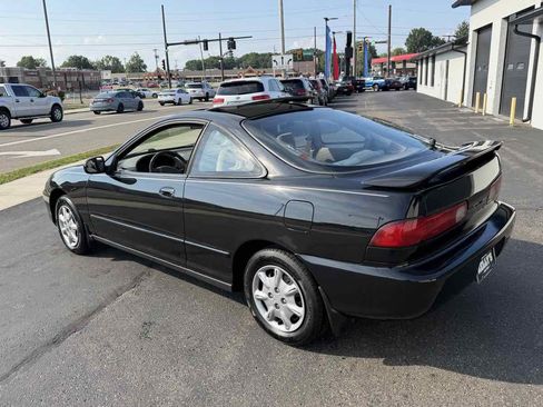 Used 1997 Acura Integra LS FWD image 3