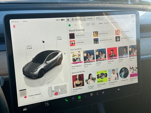 Used 2025 Tesla Model Y Long Range image 26