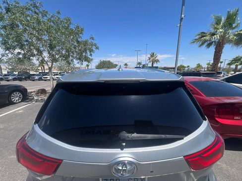Used 2018 Toyota Highlander XLE w/ Protection Package #3 FWD image 10