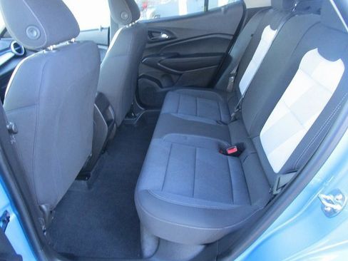 Certified 2025 Chevrolet Trax LS image 18