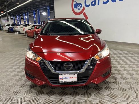 Used 2020 Nissan Versa SV w/ Trunk Package image 4