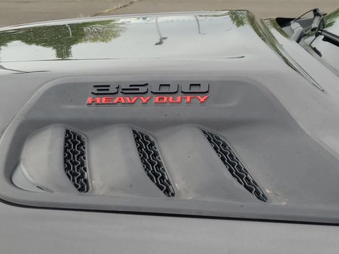 Used 2024 RAM 3500 Limited AWD/4WD image 15