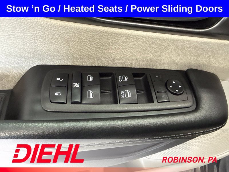 Used 2024 Chrysler Pacifica Touring-L FWD image 26