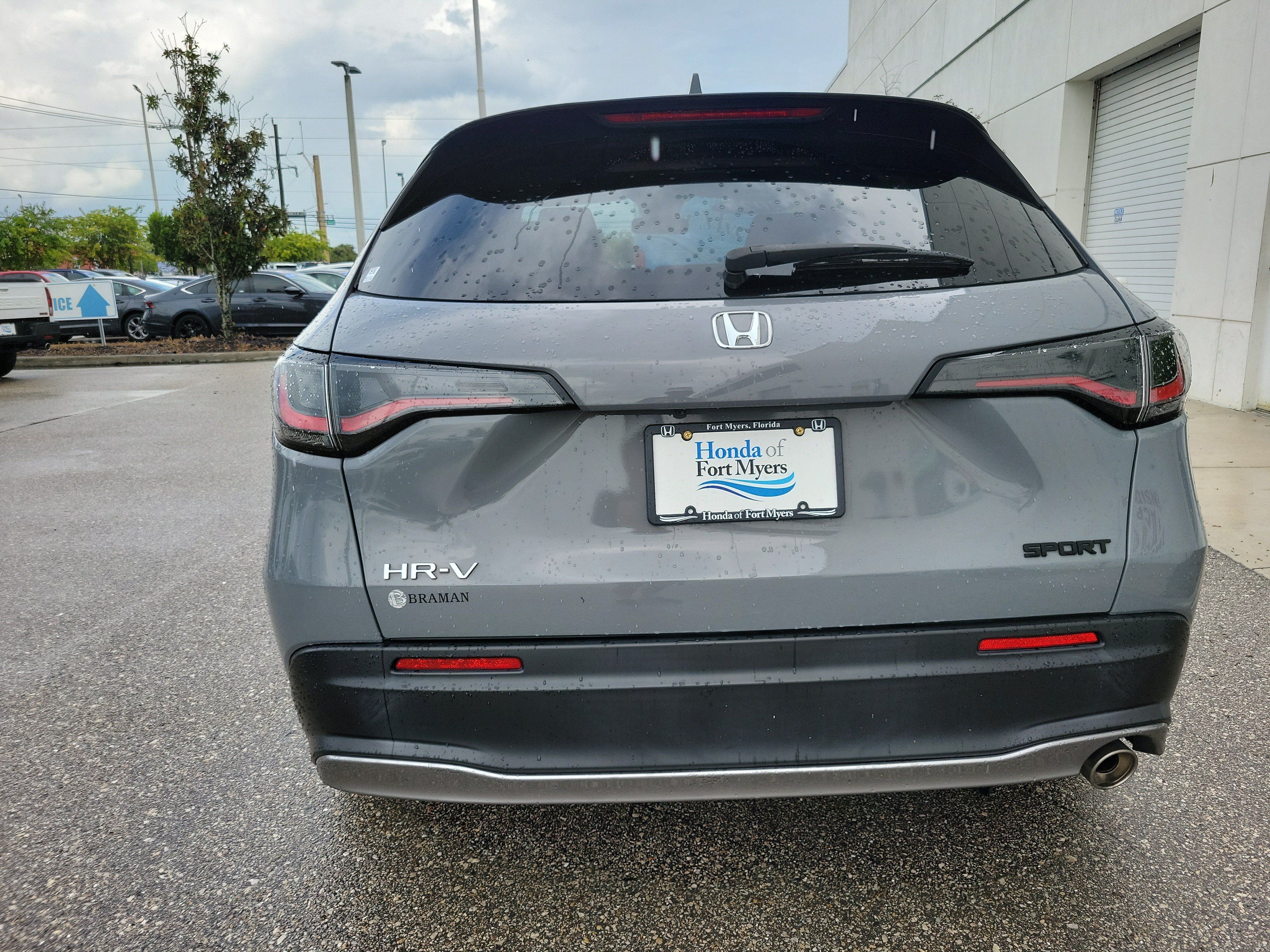 Used 2024 Honda HR-V Sport image 5