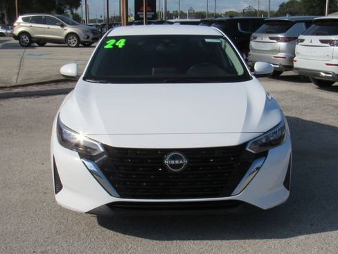 Used 2024 Nissan Sentra SV FWD image 7